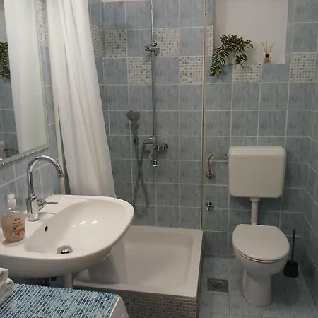 Apartamento Tihana-ground Floor With Large Terrace *